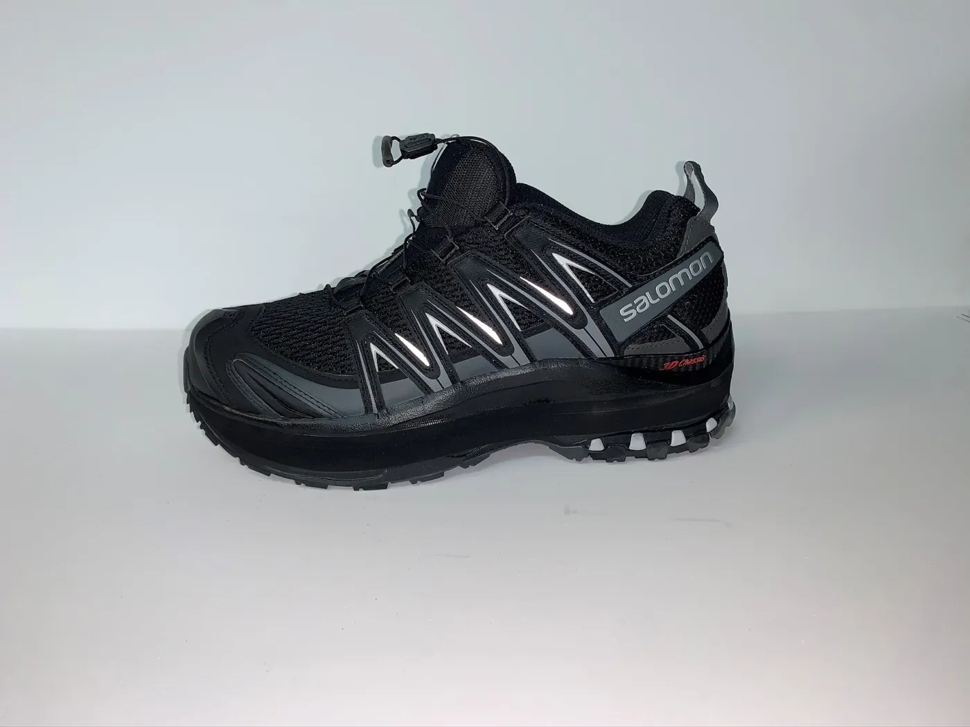 Trail shoes